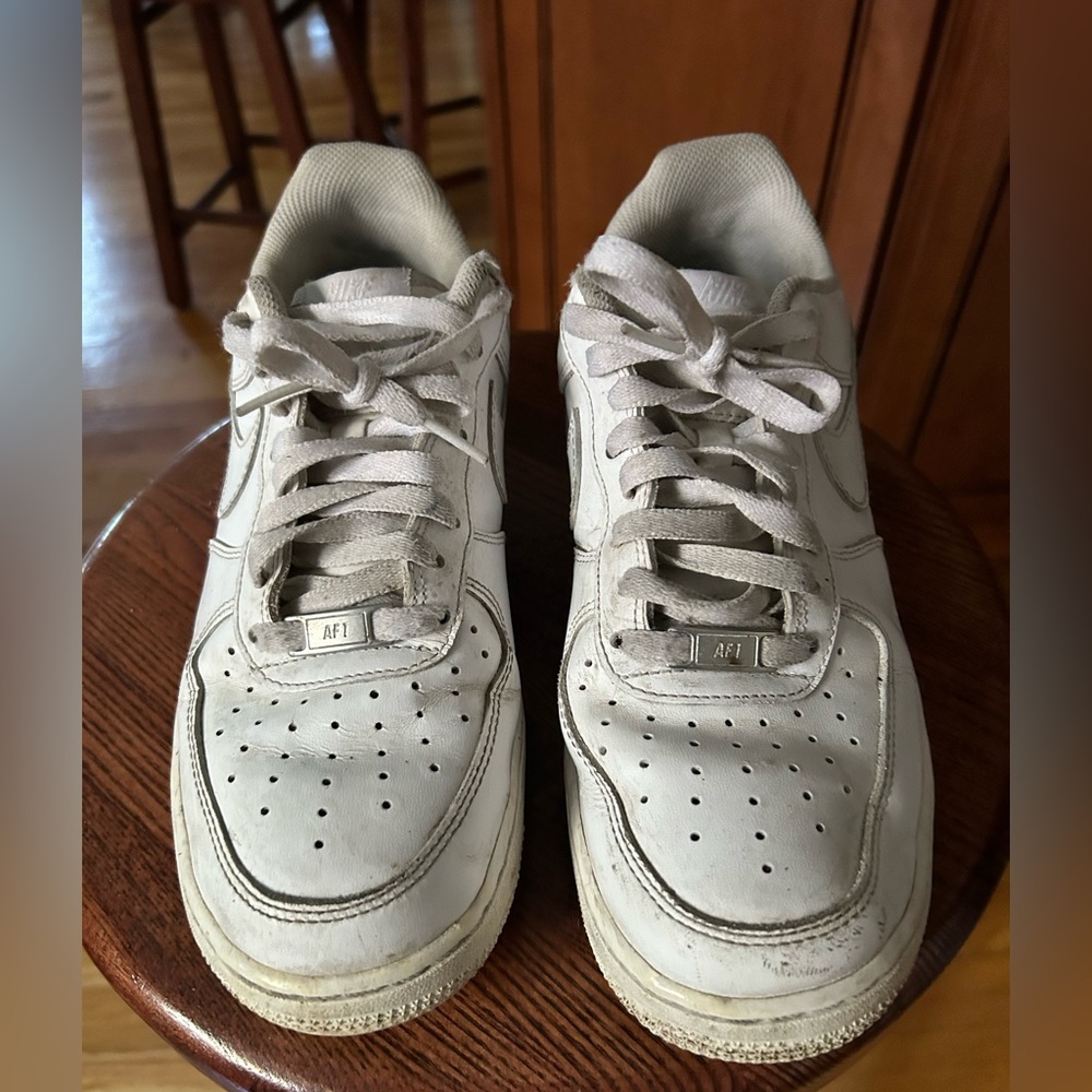 Nike Air Women’s Sneakers Size 9.5